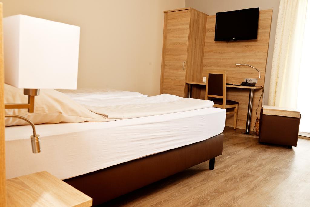 Hotel Dreimaedelhaus 에스페캄프미트워드 외부 사진